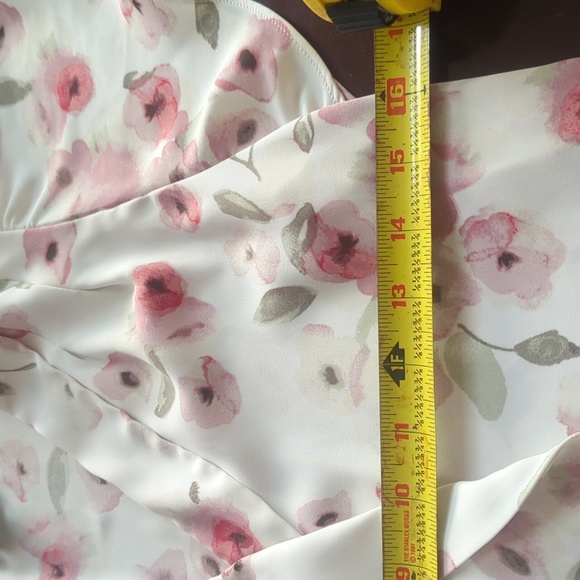 RW &CO floral top size S - Picture 7 of 8